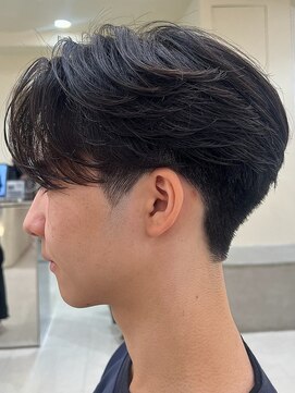 ニコ トウキョウ ヨコハマ(nico) メンズセンターパートウルフセンターパートニュアンスパーマ襟足