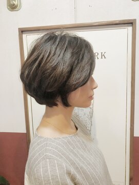 ルーファス 恵比寿 渋谷(Ruufus) 大人のツヤアッシュショート【Ruufus恵比寿渋谷】赤塚昌吾