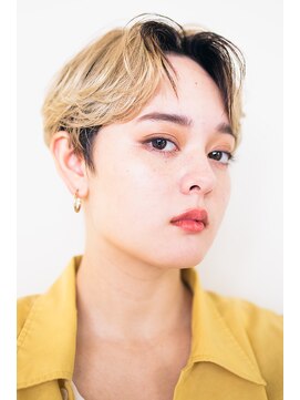 ピズム(PISM) 耳かけハンサムイメチェンショート/ハイライト&ローライト