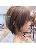 みね前下がりひし形ショートボブ30代40代50代くびれヘア丸顔面長