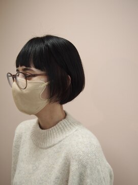 髪と化粧 スピカ こっそりレッドバイオレットインナーカラー＊大人可愛いボブ