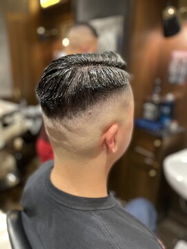 ヒロギンザ 横浜店(HIRO GINZA) スキンフェードサイドパートスタイル