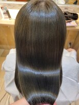 オリーブスバイネオリーブ(Olive's by neolive)&nbsp;髪質改善＊＊/斜めバング/グレージュカラー/デザインカラー/新宿