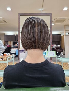 エアーベリー(AIR BERRY) ショートヘアスペシャルハイライト【40代】【50代】【60代】