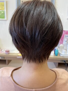 ピアリ オカモト(Peri okamoto) 大人ショート