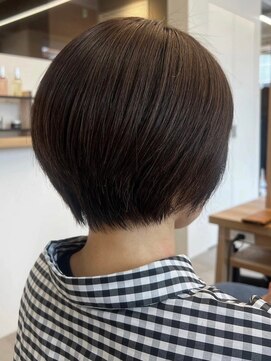 クラップス オル 金沢八景(CLAPS Ore) 大人ショートボブショートカットココアアッシュくびれミディ