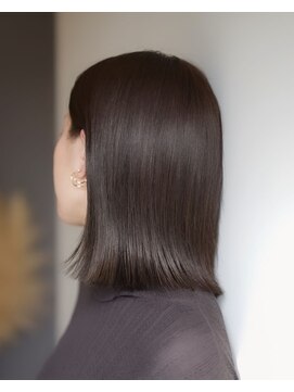 プレッジ(pledge) 髪が柔らかくみえるカラー×ボブ