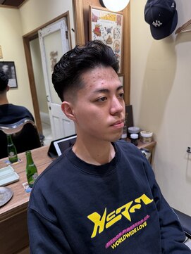 フォーコーナーズ(Four Corners) オールバック/宮城パーマ/バーバー/フェード