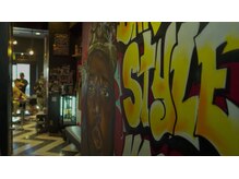 バーバースタイルクラブツー(BARBER STYLE CLUB 2)の雰囲気（男心をくすぐる非日常感をお楽しみください♪〈理容室〉/眉毛）