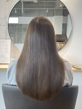 サイ(sai)の写真/一人ひとりの髪質に合わせて薬剤を調合する《美の革命 BIKAKUストレート》ずっと触れていたくなる美髪へ*