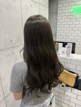 ネウィ 池袋(newi) おりーぶぐれーじゅ