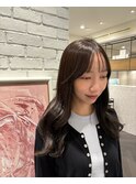 セミロング韓国ヘア
