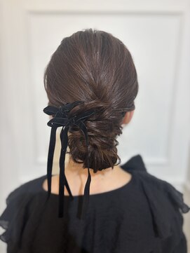 セット アンド バイ ルゥーダ 品川駅前店(SET and..by Rouxda.) 下シニヨン