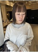 切りっぱなしボブ　インナーカラー