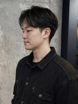 オルカ(ORCA)&nbsp;メンズ/白髪ぼかし/刈り上げセンターパート/ハイライト/新宿