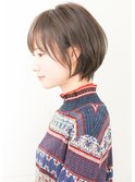大人可愛い20代30代40代小顔ワンサイドショートボブ丸み前下がり