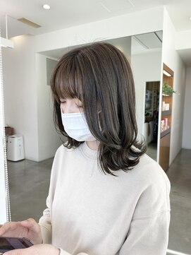 カッツ 駅家店(CUT S) オリーブベージュ