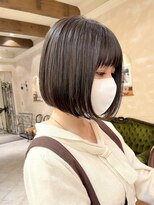 前髪ありボブ ぱっつんボブ ぱっつん前髪 切りっぱなしボブ 銀座