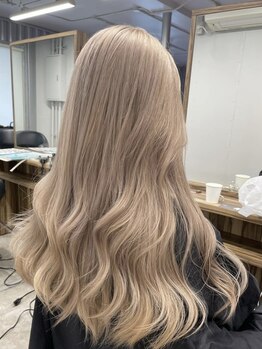 スーク 宜野湾店(suuk)の写真/『乾かすだけでサロン帰りの仕上がりに』扱いやすさを生み出す圧倒的カットテクニックにリピーター急増中 !