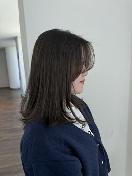 ザック ヴィ(ZACC  vie) 7トーン / ピスタチオグレージュ / 顔まわりレイヤー