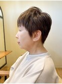 50代、軽めの刈り上げショート