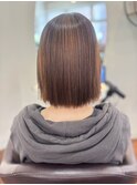 【美シルエットなストレートボブ】