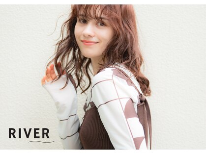 リバー 草加店(RIVER)の写真