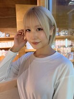 クティエ(Cuthie)&nbsp;#金髪ショート#ホワイトベージュ#ハイトーンショート#触覚