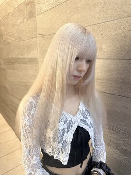 エン 栄店(enne) ミルクティーブロンド/ダークブルー/ワンホンレイヤー／ボブ／栄