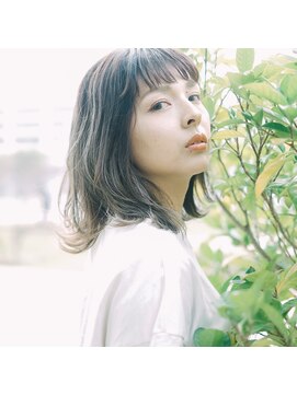 エレナ(Helena) ミディアムバレイヤージュ☆