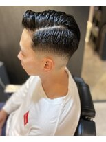 フランクスバーバー アンド ビアークラブ(FRANK'S BARBER and BEER CLUB)&nbsp;七三オールバックスキンフェードサイドパートショート