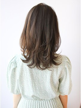 アフロート ルヴア(AFLOAT RUVUA) 【20代、30代、40代】オシャレさんに【人気くびれヘア】