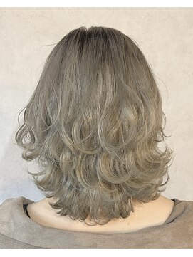 シアン(CYAN) 【CYAN】#10代#20代#ブリーチカラー#ペールベージュ#透け感
