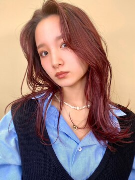 ピークアブー ワン(PEEK-A-BOO ONE) ローズカラーの艶髪ヘア