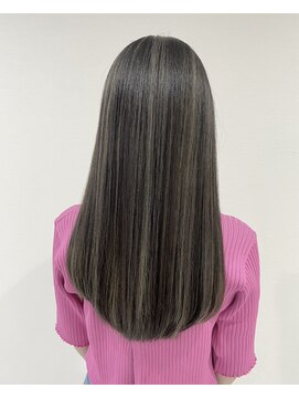 イト(ito.) コントラストハイライトロング_セクションカラー_ペールベージュ