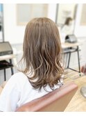 大人ナチュラルヘア 秋カラー ベージュ