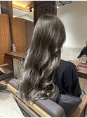 池袋 アッシュグレージュ ロングヘア 20代30代