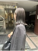 透けアッシュ×切りっぱなしヘア
