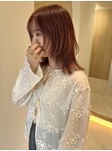 ふんわりミディアムヘア/顔まわりカット