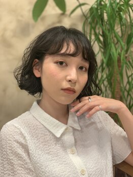 グラニュー(granew)の写真/スタイリングやアレンジも自由自在☆ガーリーからナチュラルまで、髪質や理想に合わせたパーマスタイルに♪