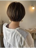 丸みのある大人ショート