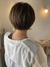 エイチ ヘアアンドメイク(eich hair&make)&nbsp;丸みのある大人ショート