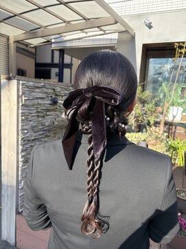 ヘアー アンベリール(HAIR EMBELLIR) 卒業式ヘアアレンジ