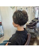 サロン ド 榮(Salon de 榮) くせをいかしたショートヘアー
