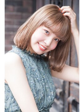 エイミー(Aimee) Aimee ふんわりボブ×マカロンブラウン