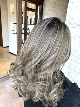 ブランシェ神領店 外国人風バレイヤージュ【林☆ブランシェ神領店】