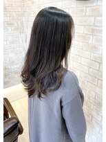 ヴィアスヘアー(vias hair)&nbsp;ツヤ感ミディ×シルキーオークルベージュ