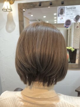 ベソ(Beso) マッシュショートボブ