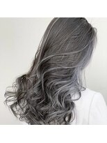 エストアール フクオカ 福岡博多店(est-r. Fukuoka)&nbsp;大人女子×シルバーグレー