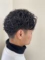 タブーアイ(TABOO.i) 刈り上げでスッキリ！全体パーマで大人っぽく！